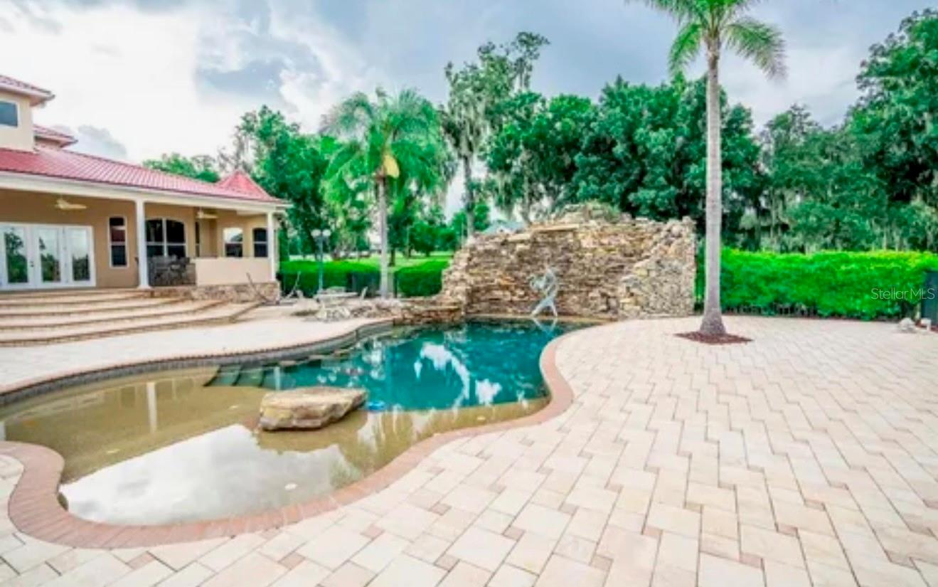 8 Acre Luxury Lakefront Estate with Fenced Pastures for the Horses near Tampa, FL $4,900,000