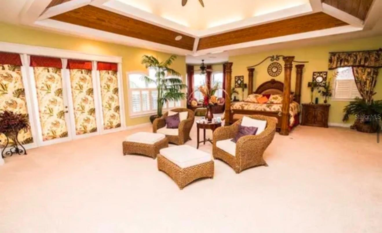 8 Acre Luxury Lakefront Estate with Fenced Pastures for the Horses near Tampa, FL $4,900,000